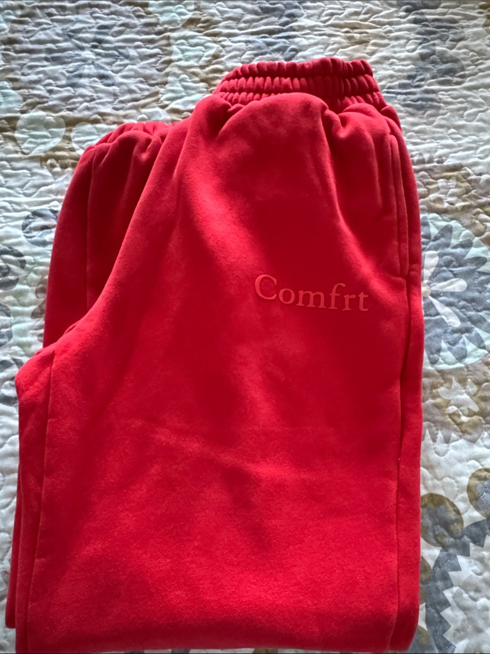 Comfrit Women's Red Fleece Joggers - Cozy Track Pants